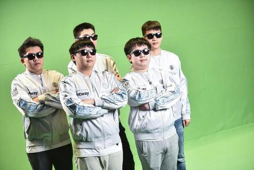 招商银行昆明分行成功举办第八届羽毛球邀请赛